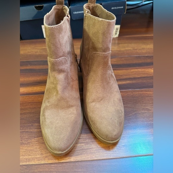 OLD NAVY Western Bootie Mocha latte Size - Picture 8 of 11